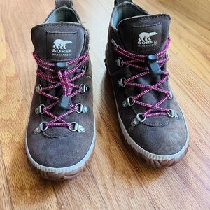 Sorel Kid’s Out N About Conquest Boots